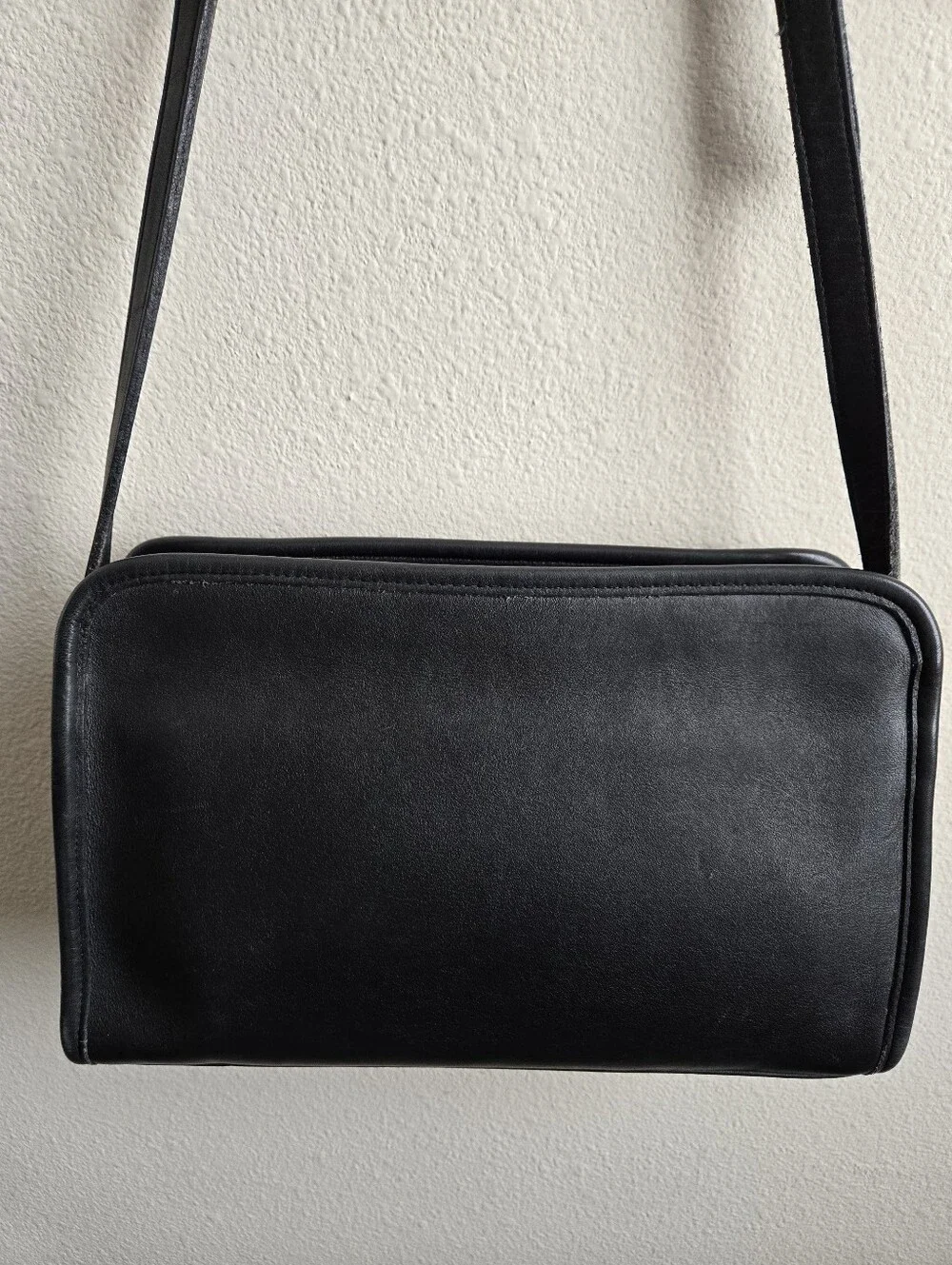 Coach Sutton 9814 Black Bag Purse Leather Vintage Has Hangtag Brass